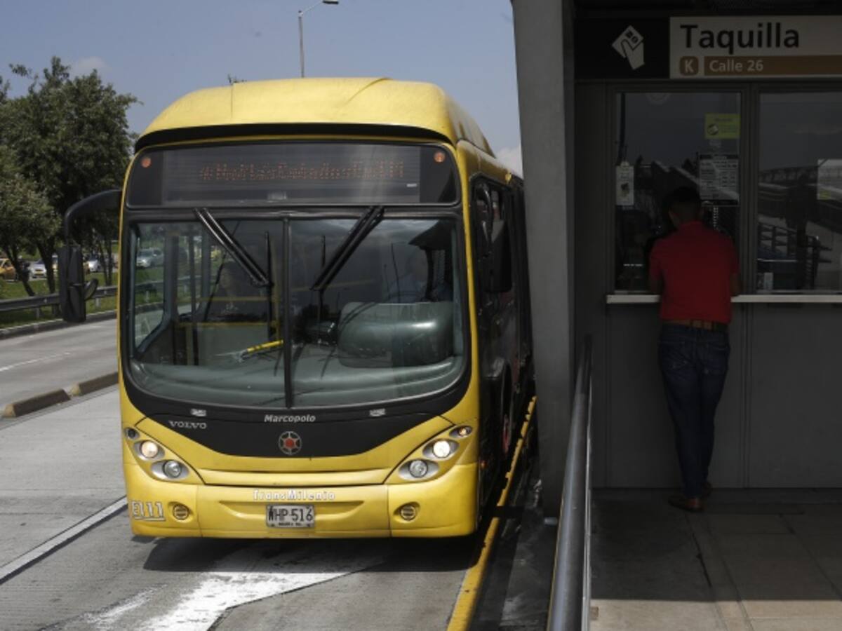 Estado de buses de Transmilenio es responsabilidad de pasadas administraciones: Peñalosa