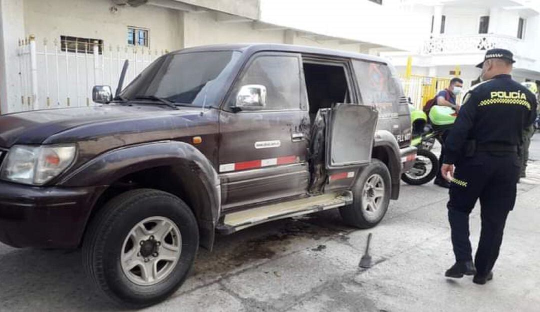 Varios sujetos armados golpearon a tres personas del personal de vigilancia de la empresa de valores y se llevaron una suma de dinero por determinar