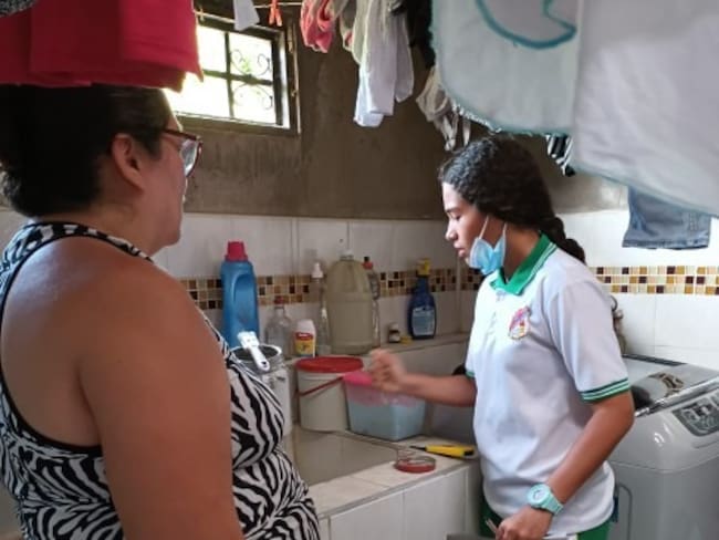 albercas, la recolección de botellas, llantas