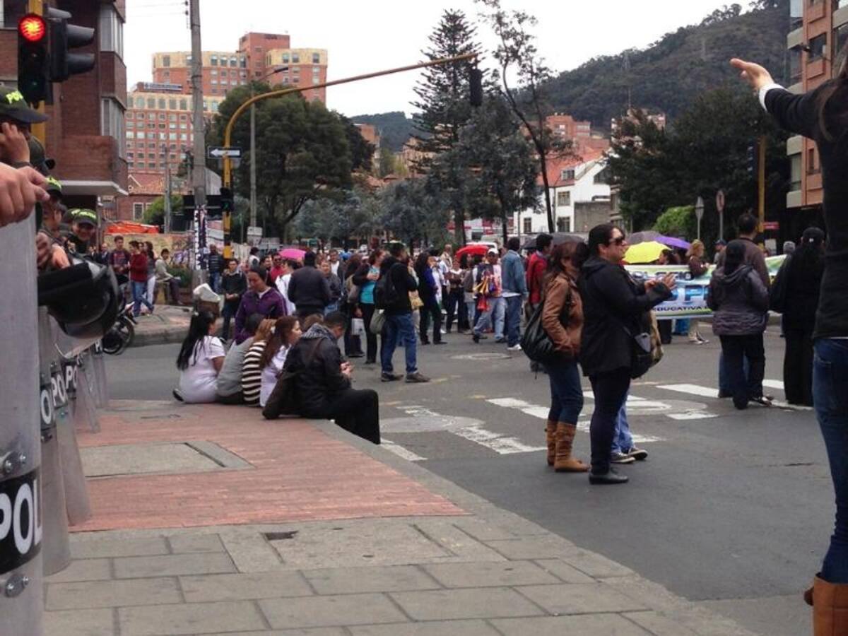 Gritaban consignas como: “El pueblo resiste, el paro sí existe”