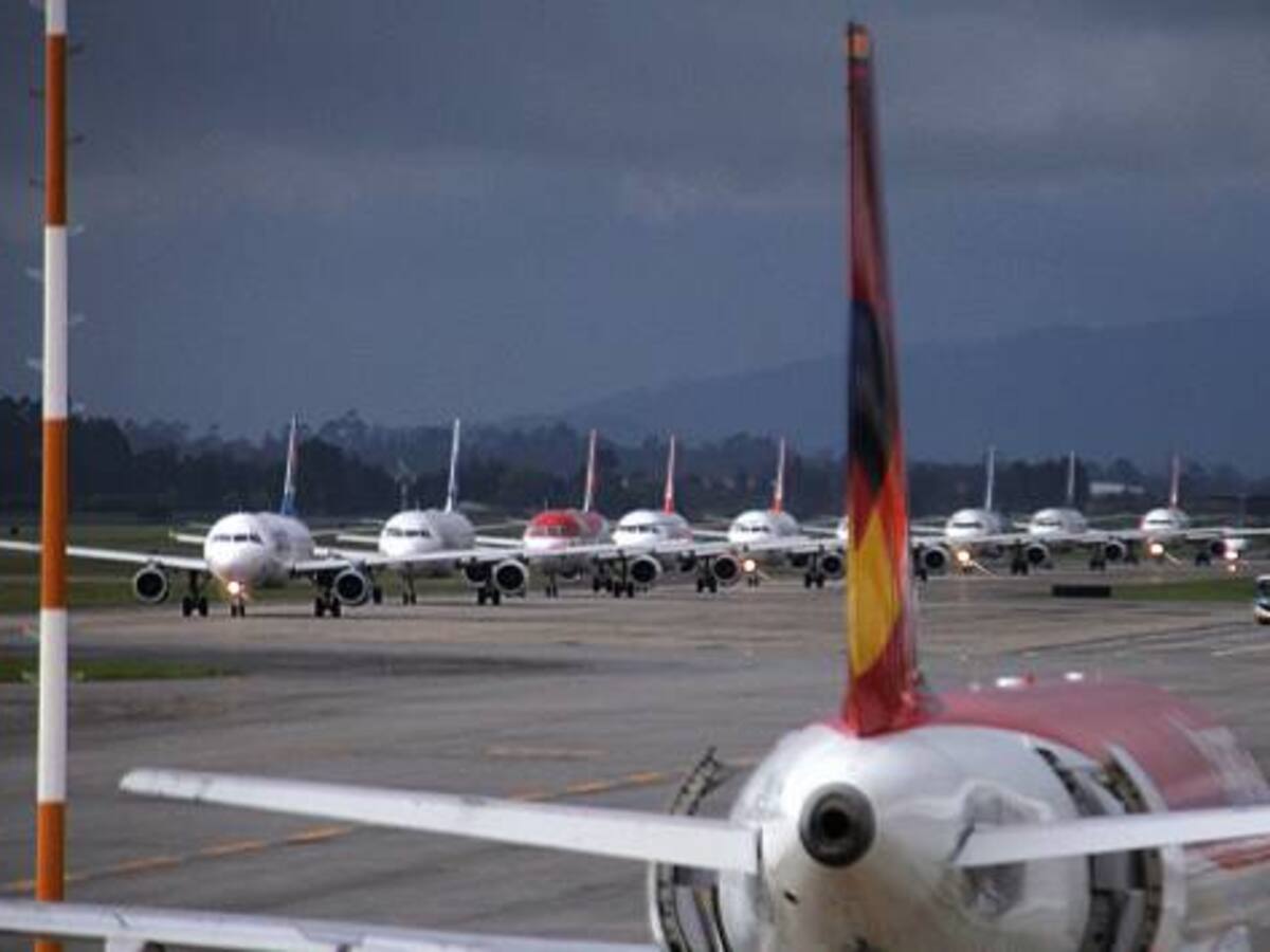 Vuelo de Avianca no pudo aterrizar en Manizales porque el controlador estaba desayunando