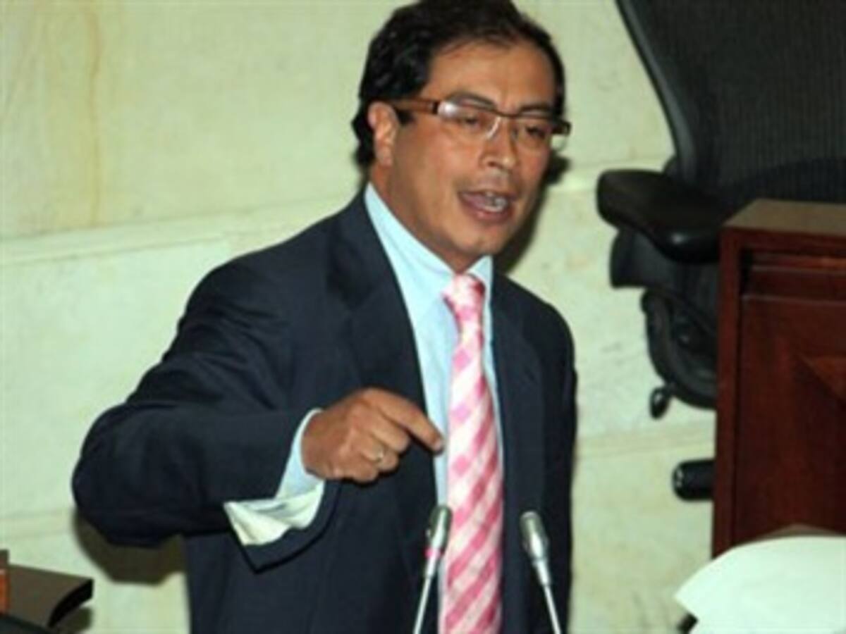 Gustavo Petro escribió una columna para The New York Times