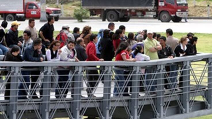Al menos 40 menores retenidos en disturbios durante paro de transportes en Bogotá