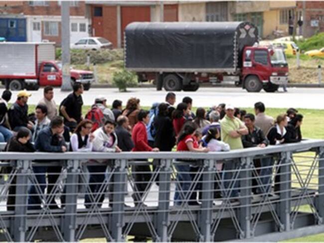 Al menos 40 menores retenidos en disturbios durante paro de transportes en Bogotá