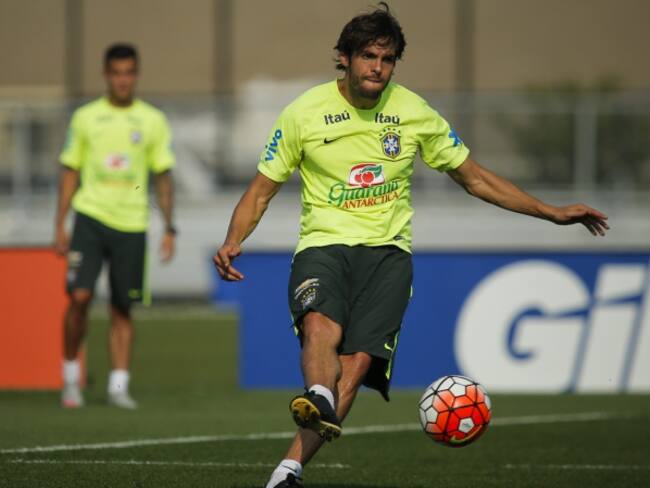 Kaká, feliz tras su regreso a la Selección