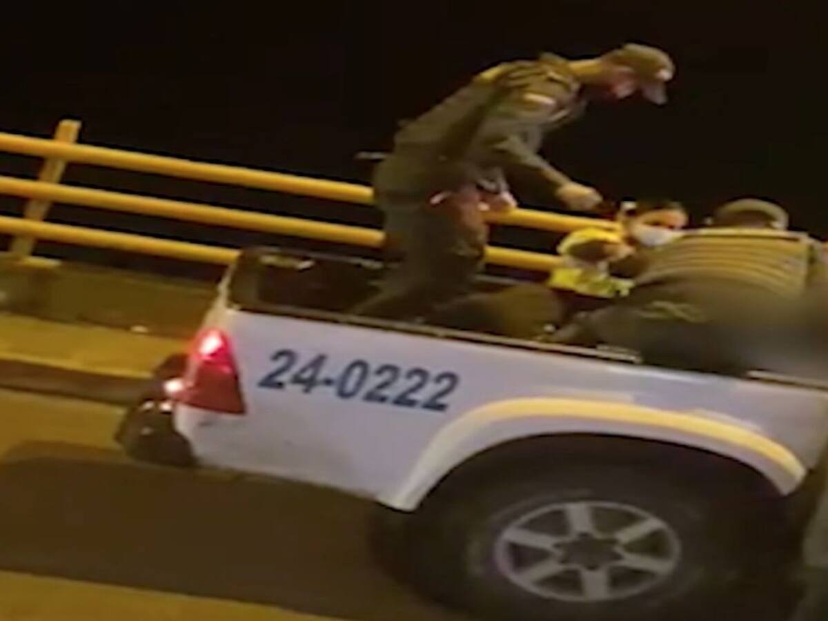 Policía en Aranzazu evita suicidio de un joven de 21 años