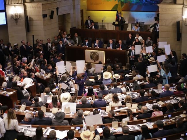 El mensaje político que enviaron los congresistas a través de sus vestuarios