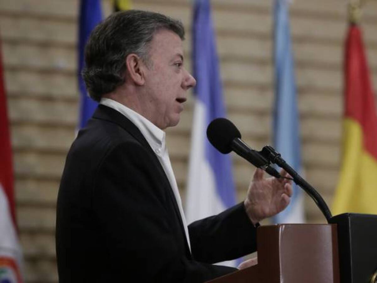 Santos y la Unidad para la Paz buscan acercamiento con el uribismo