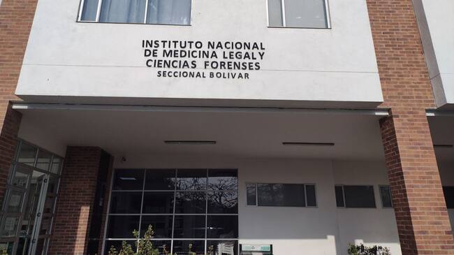 La Policía Metropolitana de Cartagena confirmó que el fallecido tenía anotaciones por tres delitos. Hasta el momento se desconocen los móviles