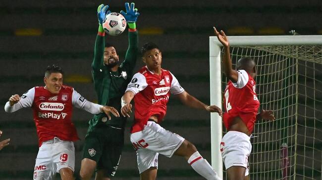 Independiente Santa Fe en el partido ante Fluminense por Copa Libertadores