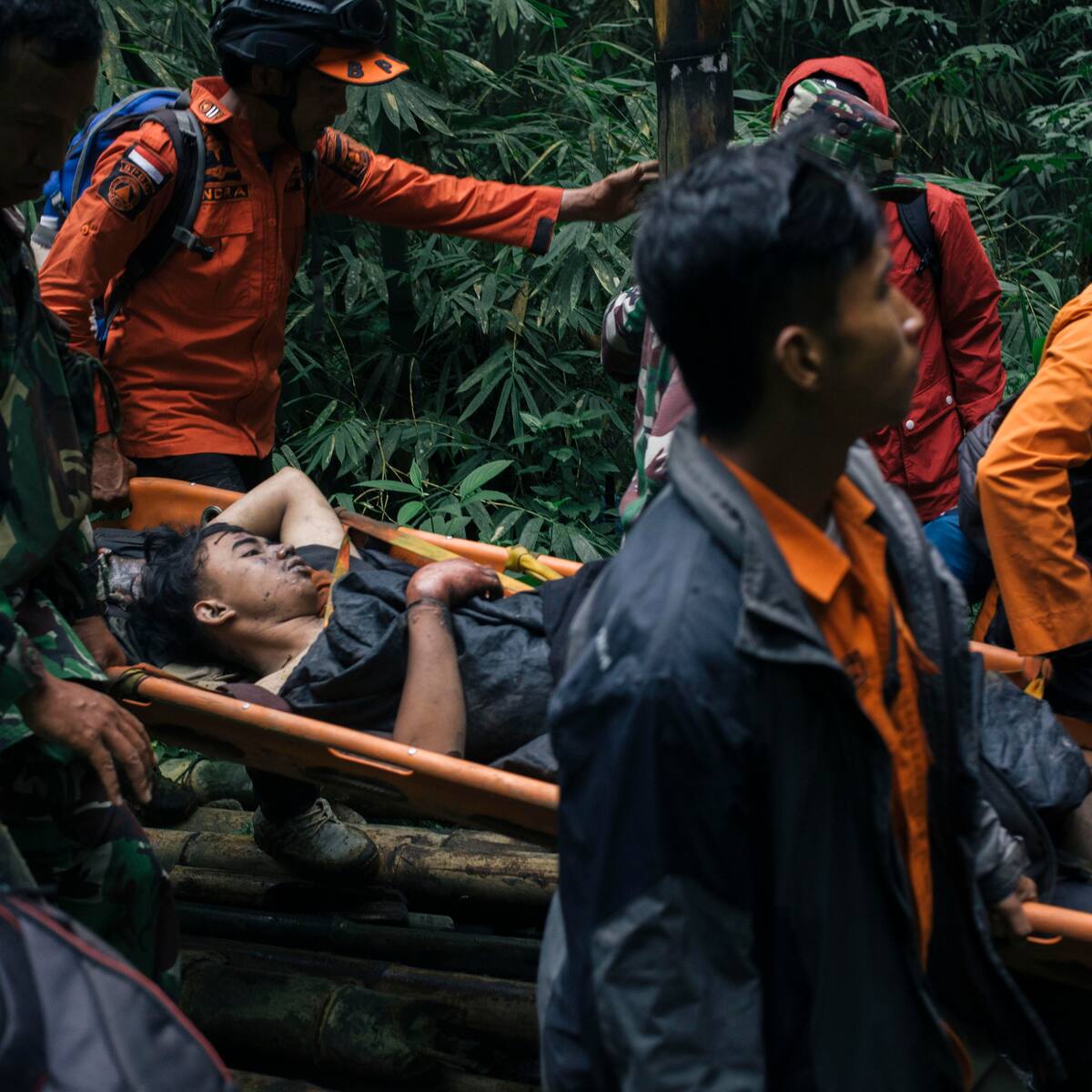 Indonesia: erupción de volcán deja once personas muertas