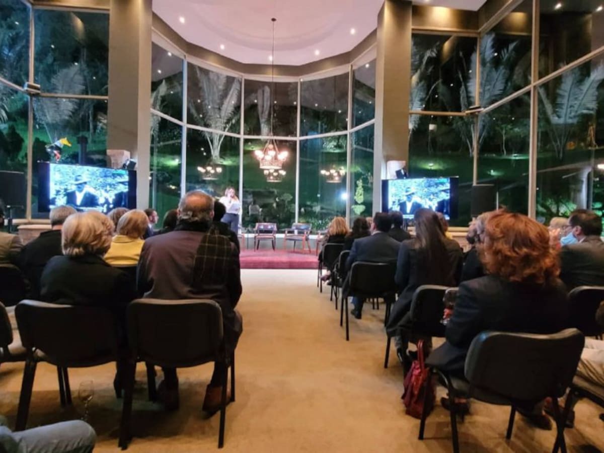 Fue presentado el segundo tomo del libro, ‘La voz del poder’