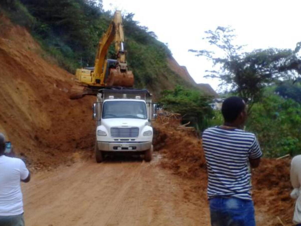 Continúan las afectaciones en la vía que comunica a Risaralda con Chocó