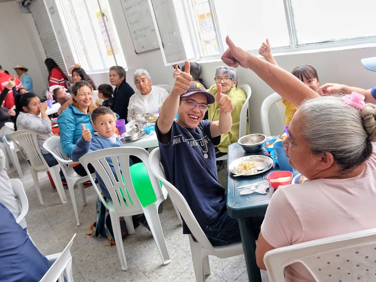 Más de 400 mil personas en Bogotá superaron la inseguridad alimentaria