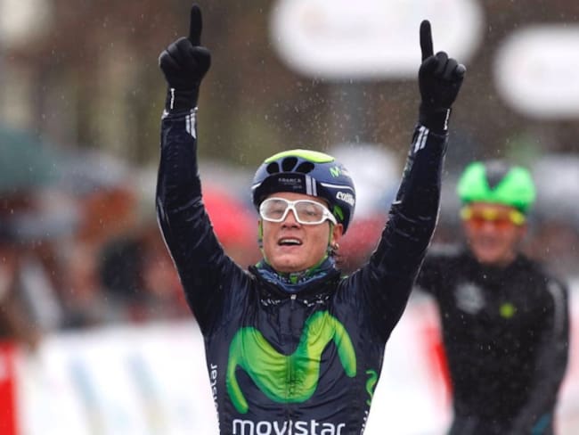 Carlos Betancur tras conquistar la segunda etapa de la Vuelta Asturias
