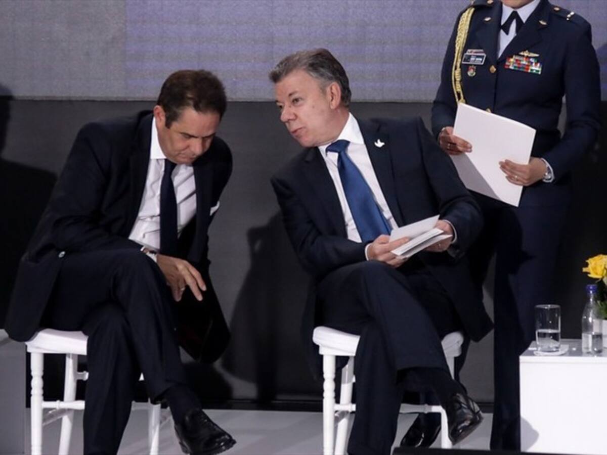 Pulso País: Vargas Lleras lidera intención de voto y Santos en su peor momento