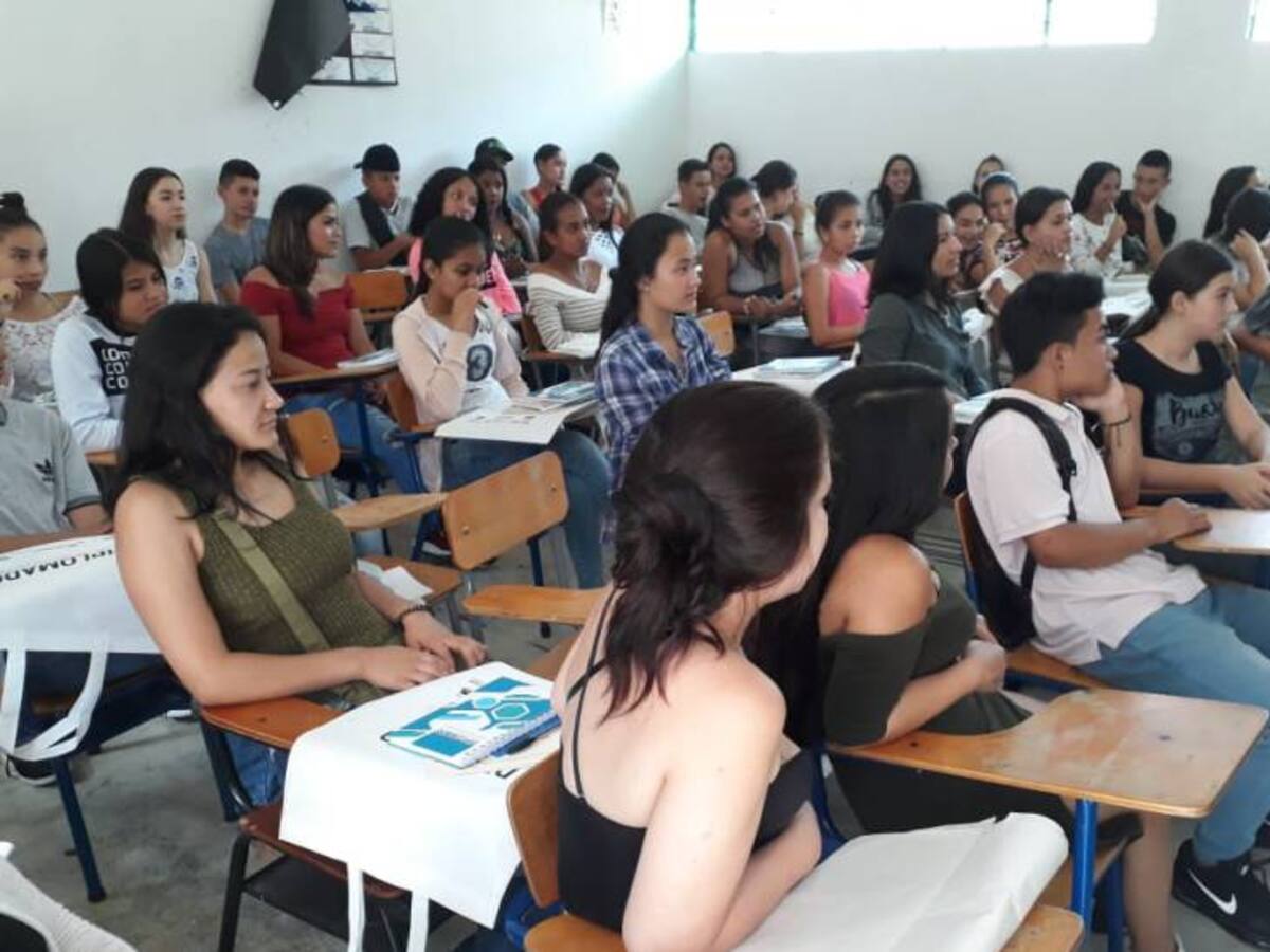 Jóvenes en riesgo en Ituango se alejan de la guerra con capacitación de paz