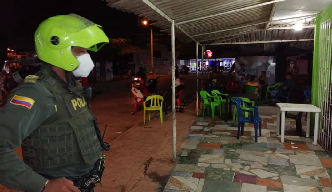 Se registró la detención de una pareja que habría agredido con arma cortopunzante a una niña de tres meses