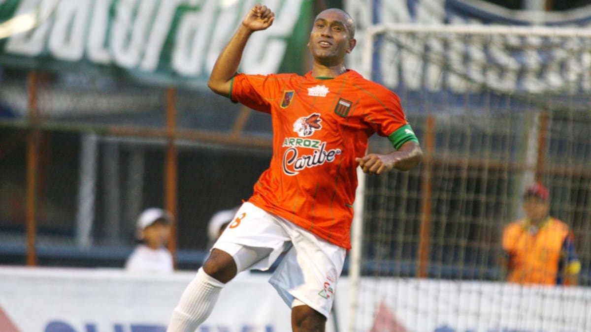 "James no se quería ir del Envigado por jugar al lado mío": Neider Morantes