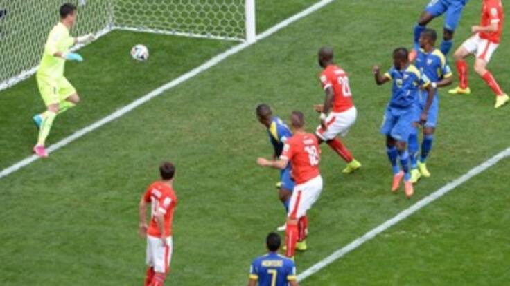 Gol de Enner Valencia para el 1-0 de Ecuador a Suiza