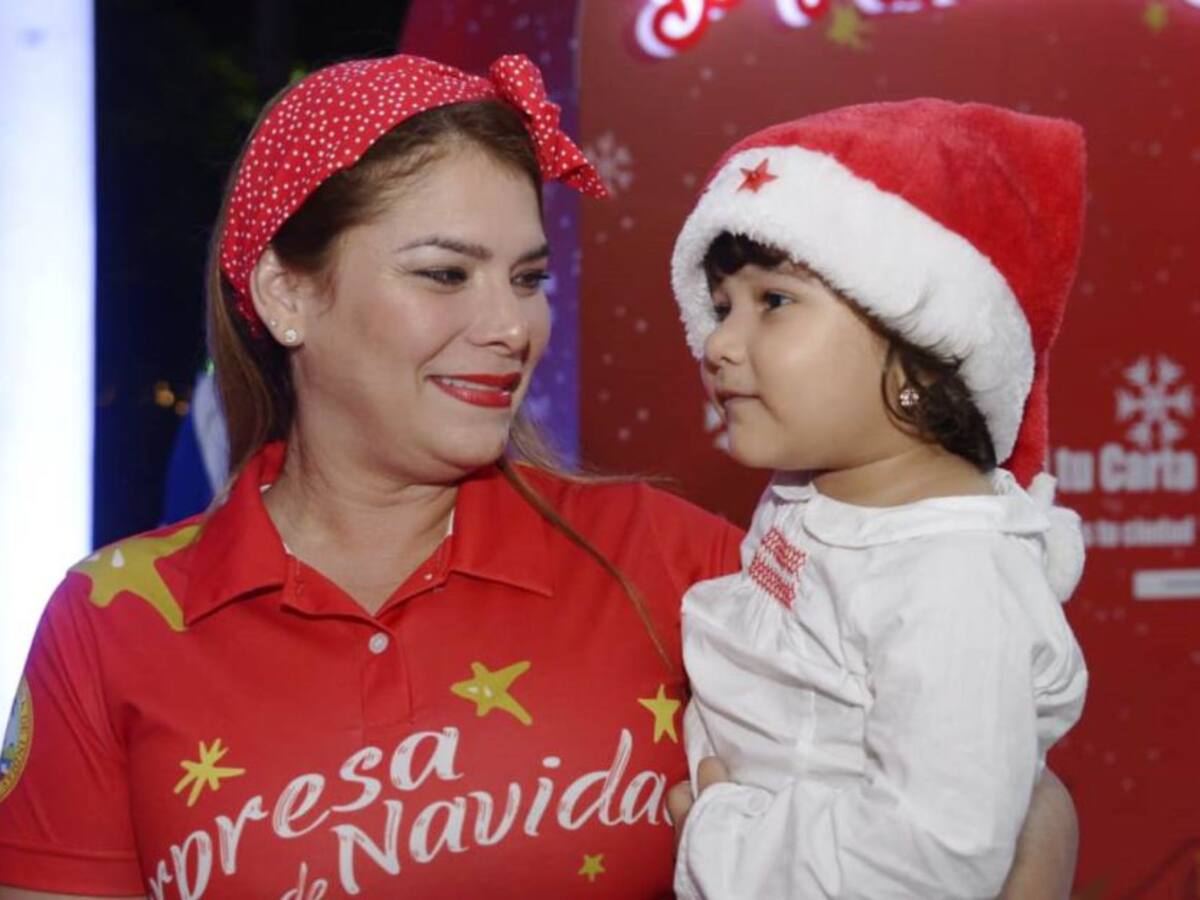 Realizan Novenas de Navidad en el Parque Centenario