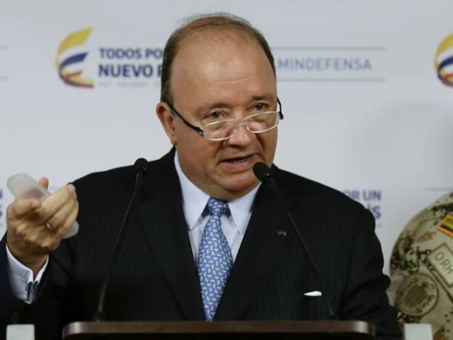 Luis Carlos Villegas, ministerio de defensa