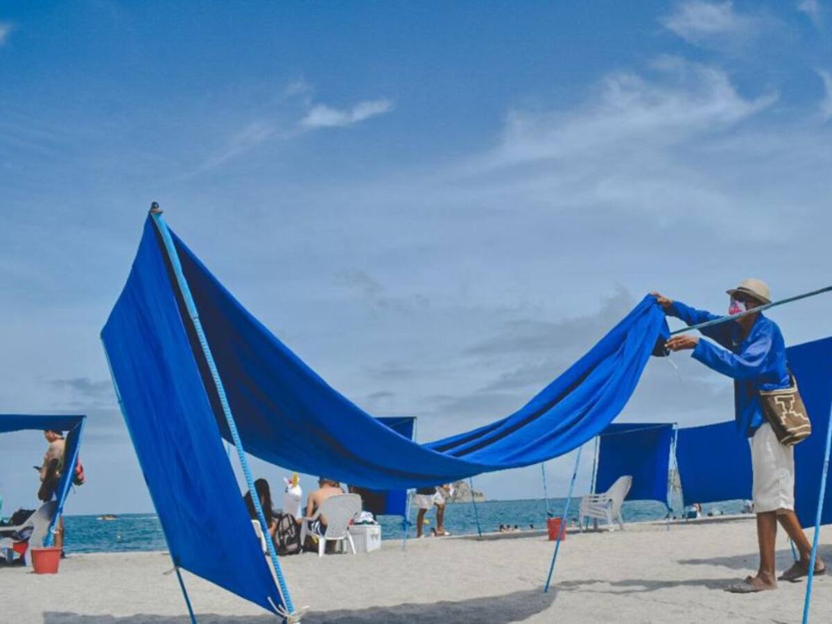 El Rodadero estrena carpas para mejorar servicios turísticos en la zona