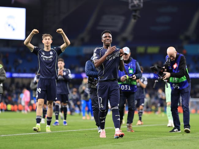 MANCHESTER, ENGLAND - MARCH 17: Vinicius Junior of Real Madrid celebrates victory after the UEFA Champions League 2025/26 Round of 16 Second Leg match between Manchester City FC and Real Madrid CF at City of Manchester Stadium on March 17, 2026 in Manchester, United Kingdom. (Photo by Simon Stacpoole/Offside/Offside via Getty Images)