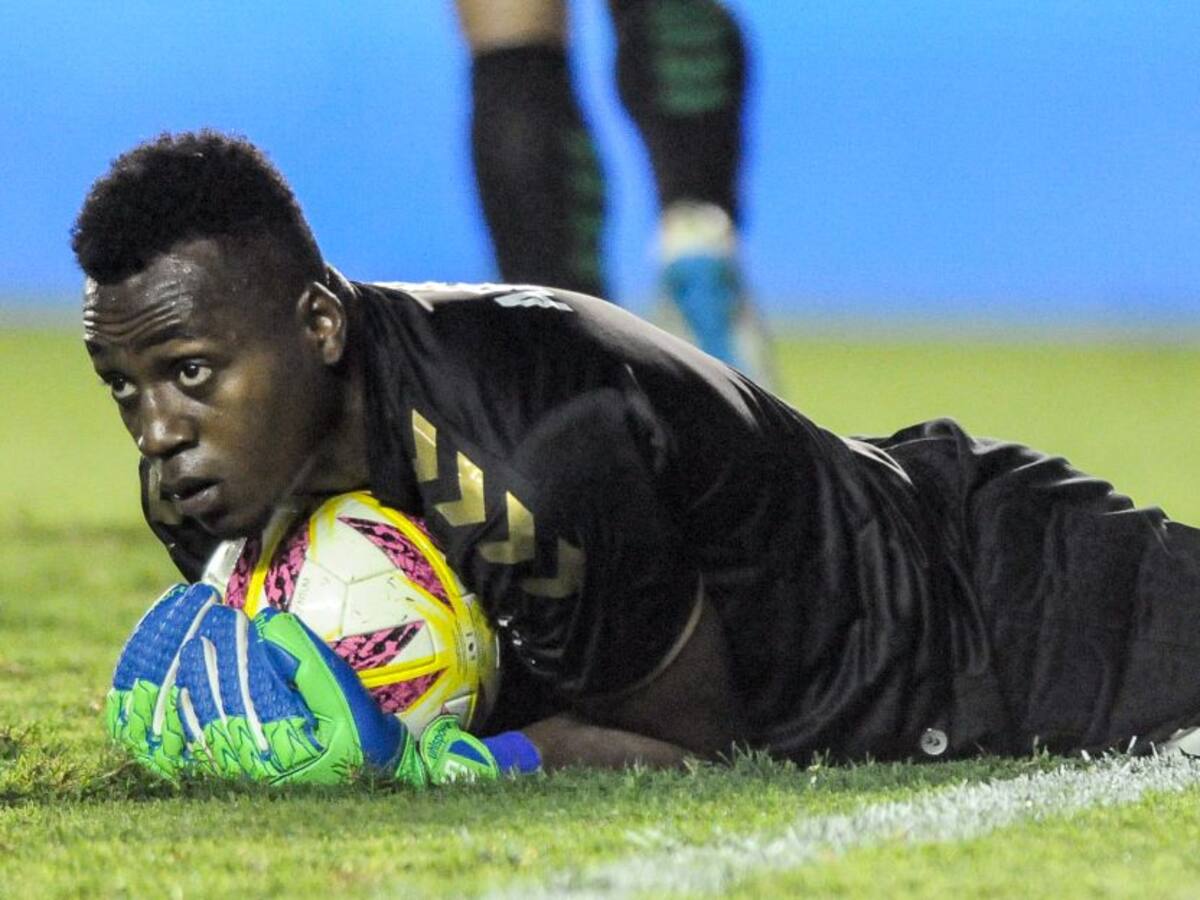 Falcioni sobre Iván Arboleda: "Debe ser el futuro arquero de Colombia"