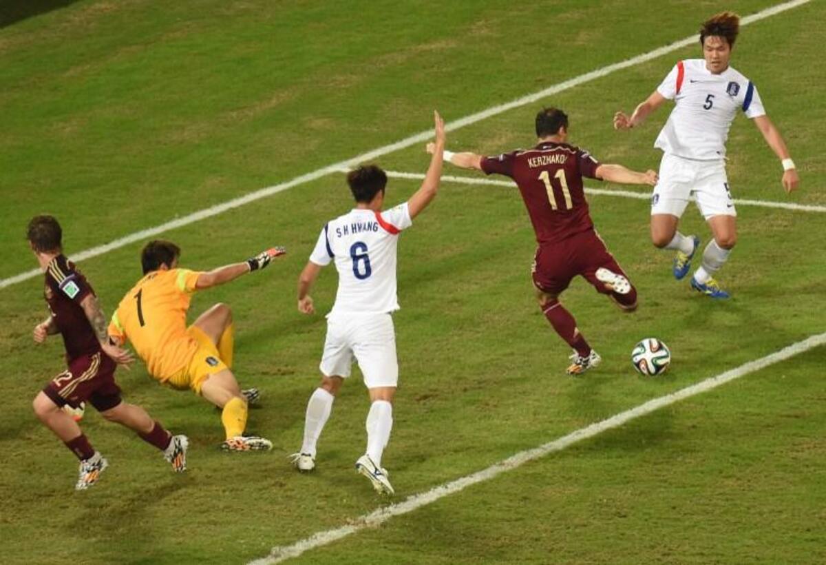 Los goles del partido que cerró la primera fecha del Mundial los marcaron Lee y Kherzakov.