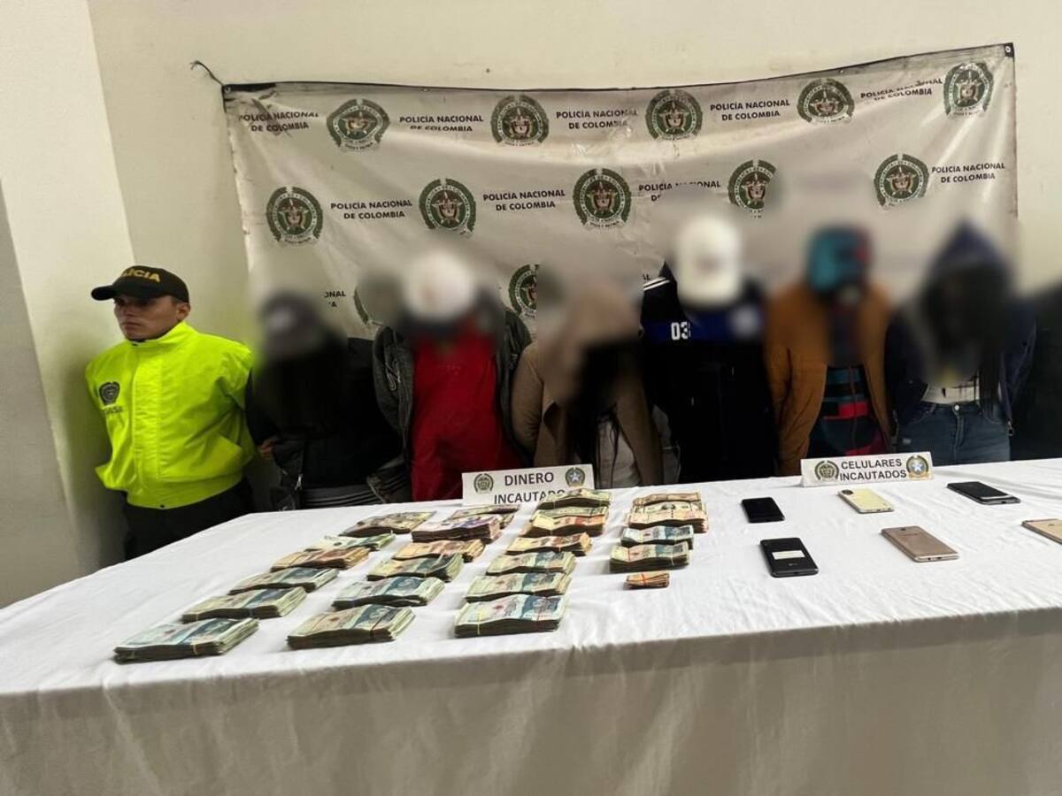 En parqueadero de Ipiales rescataron a 126 migrantes que estaban en poder de ‘Los Coyotes’