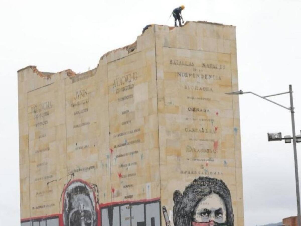 General Navarro sobre el monumento a Los Héroes: “No puede desaparecer así”