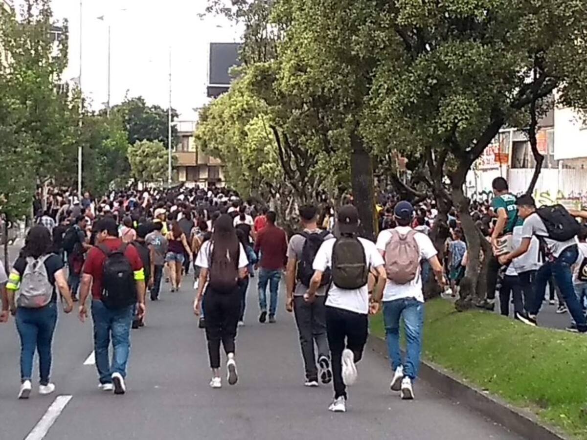 Estudiantes de universidades públicas en Manizales continúan en Asamblea