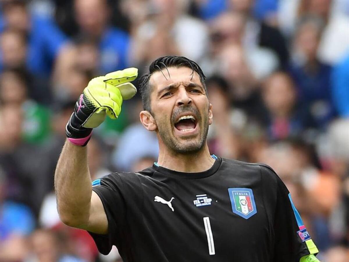 Chiellini, Bonucci y Barzagli forman un trío complementado perfectamente por Gianluigi Buffon.
