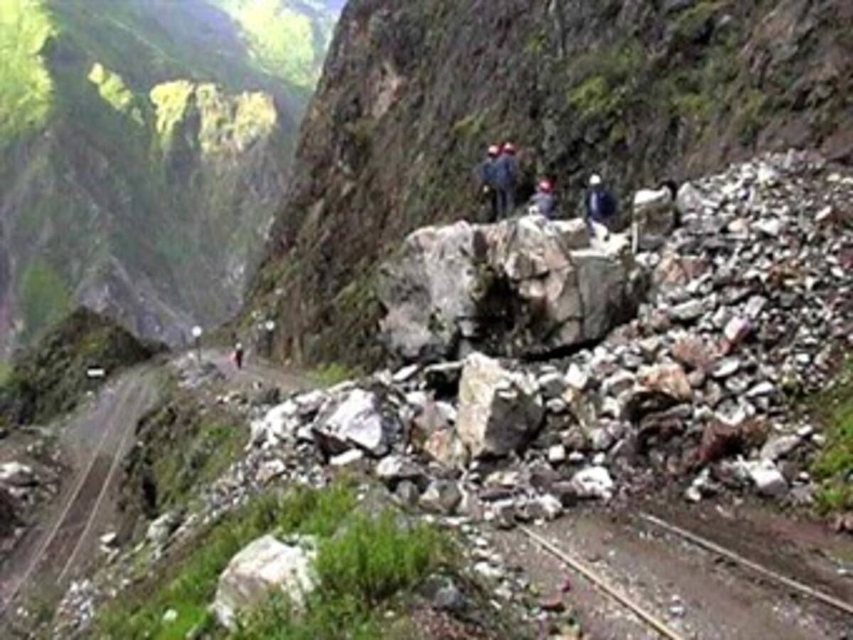 Cerrada la vía Mocoa - Bogotá por deslizamientos