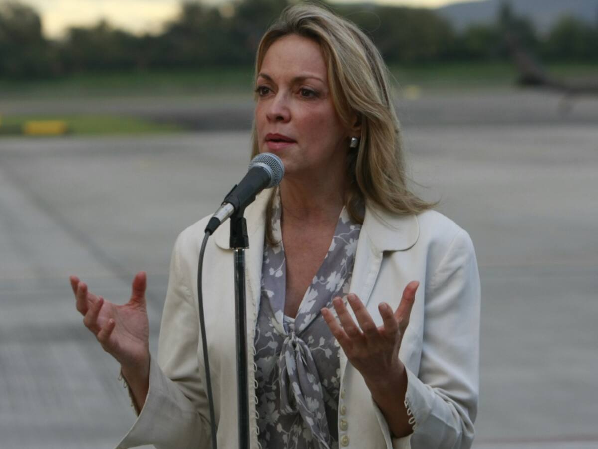 'El Camino que abrimos', nuevo libro de María Emma Mejía