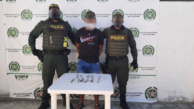 Entre los detenidos se encuentran dos mujeres quienes pretendían viajar con droga a bordo de un vuelo con destino a San Andrés