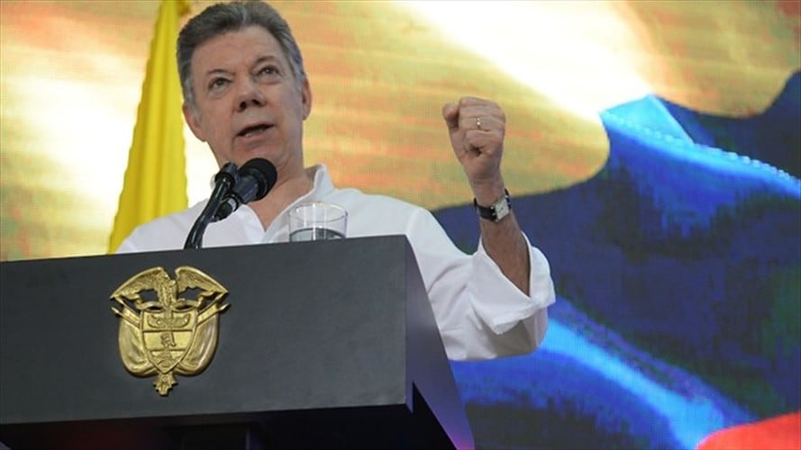 Santos sancionó la ley que cambia las reglas para la elección del contralor. Foto: Colprensa