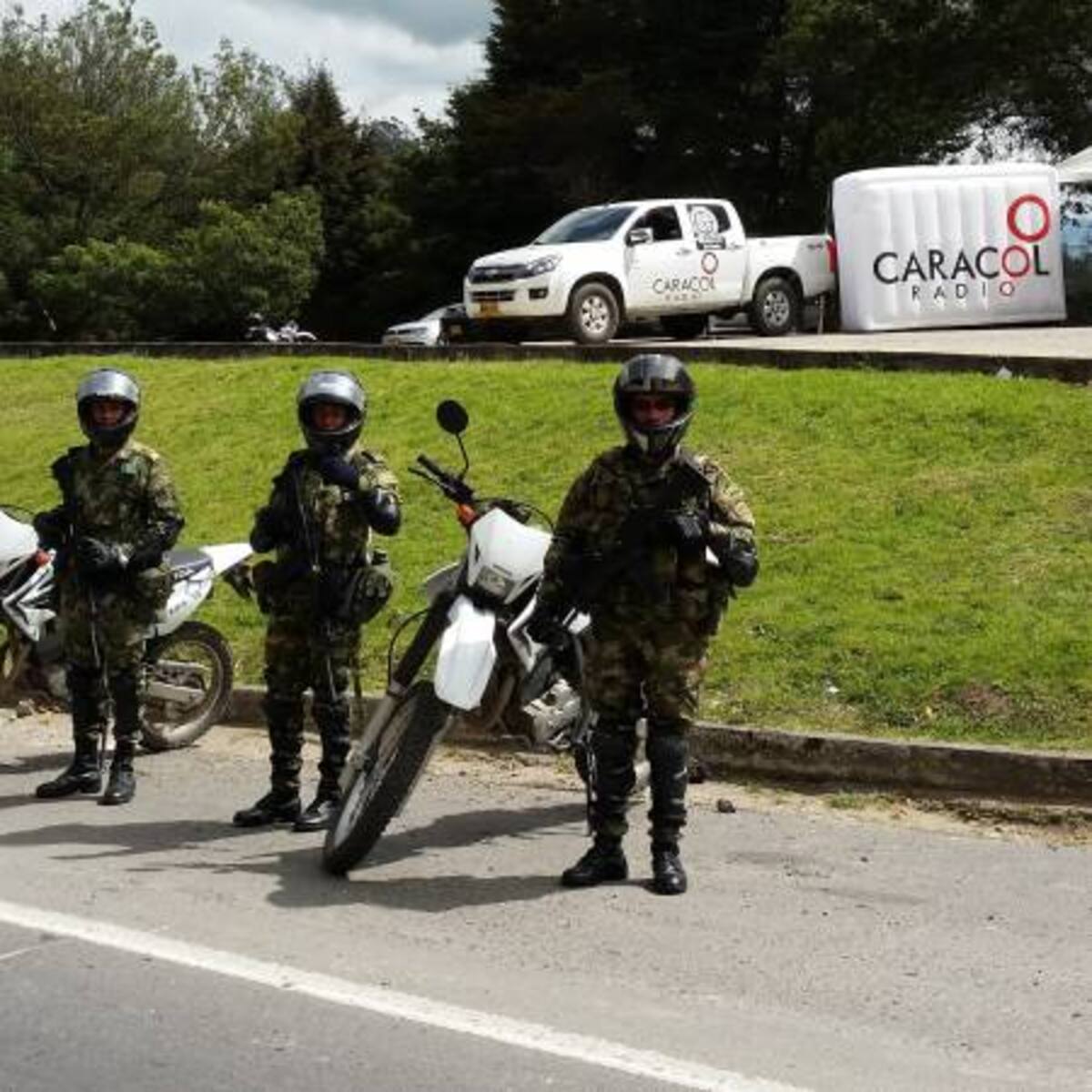 Ejército y Policía escoltan vehículos en Boyacá por amenaza de Paro armado del ELN