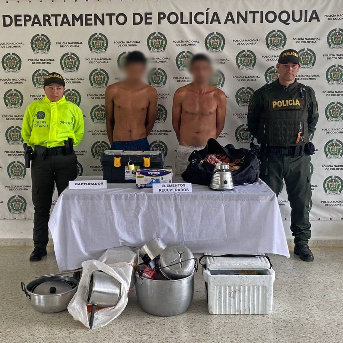 ¡Qué guayabo! Dos ladrones intentaron robar en una casa, se embriagaron y los capturaron