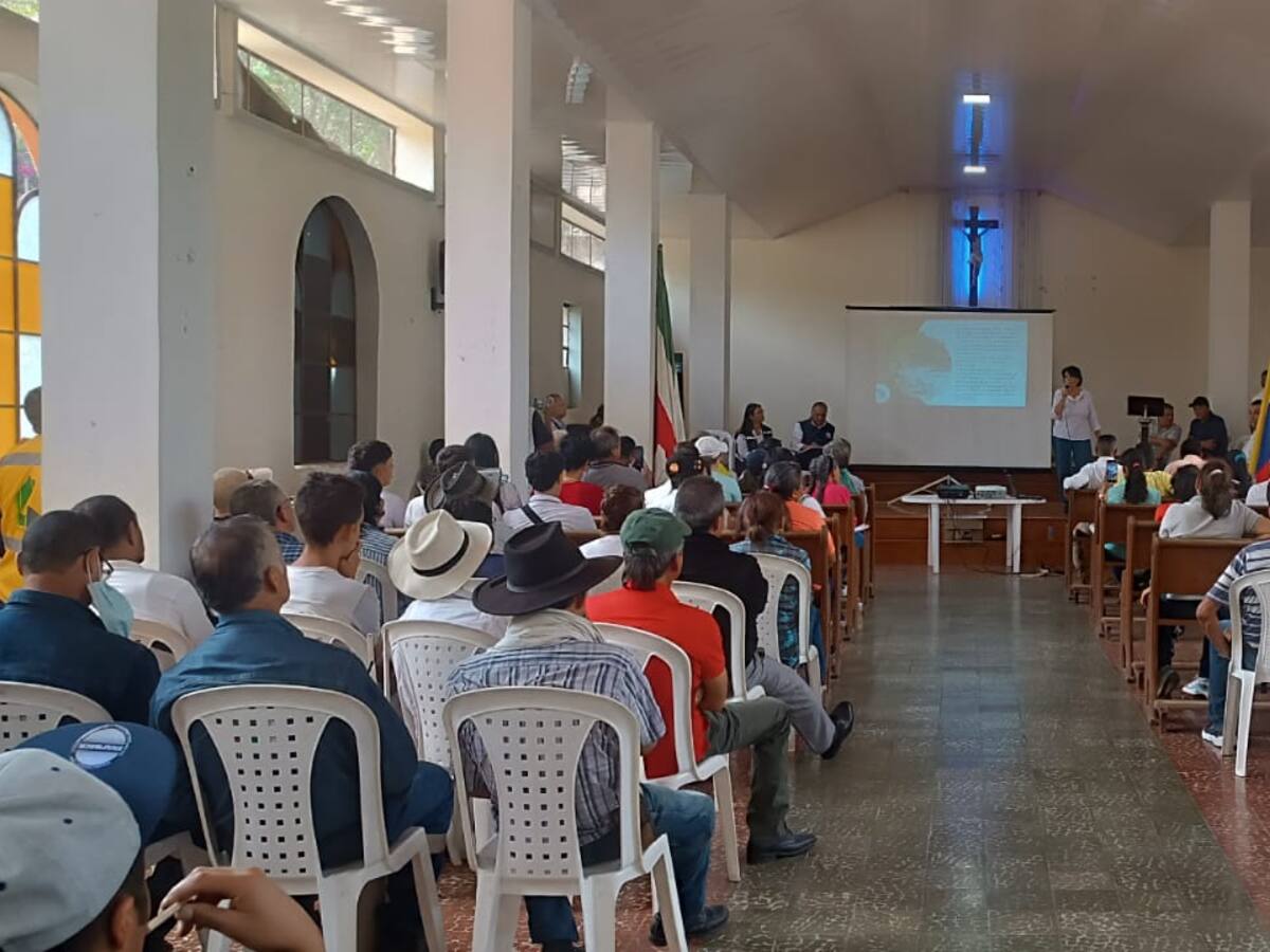 Empresa minera estaría afectando un río y el medio ambiente en Somondoco