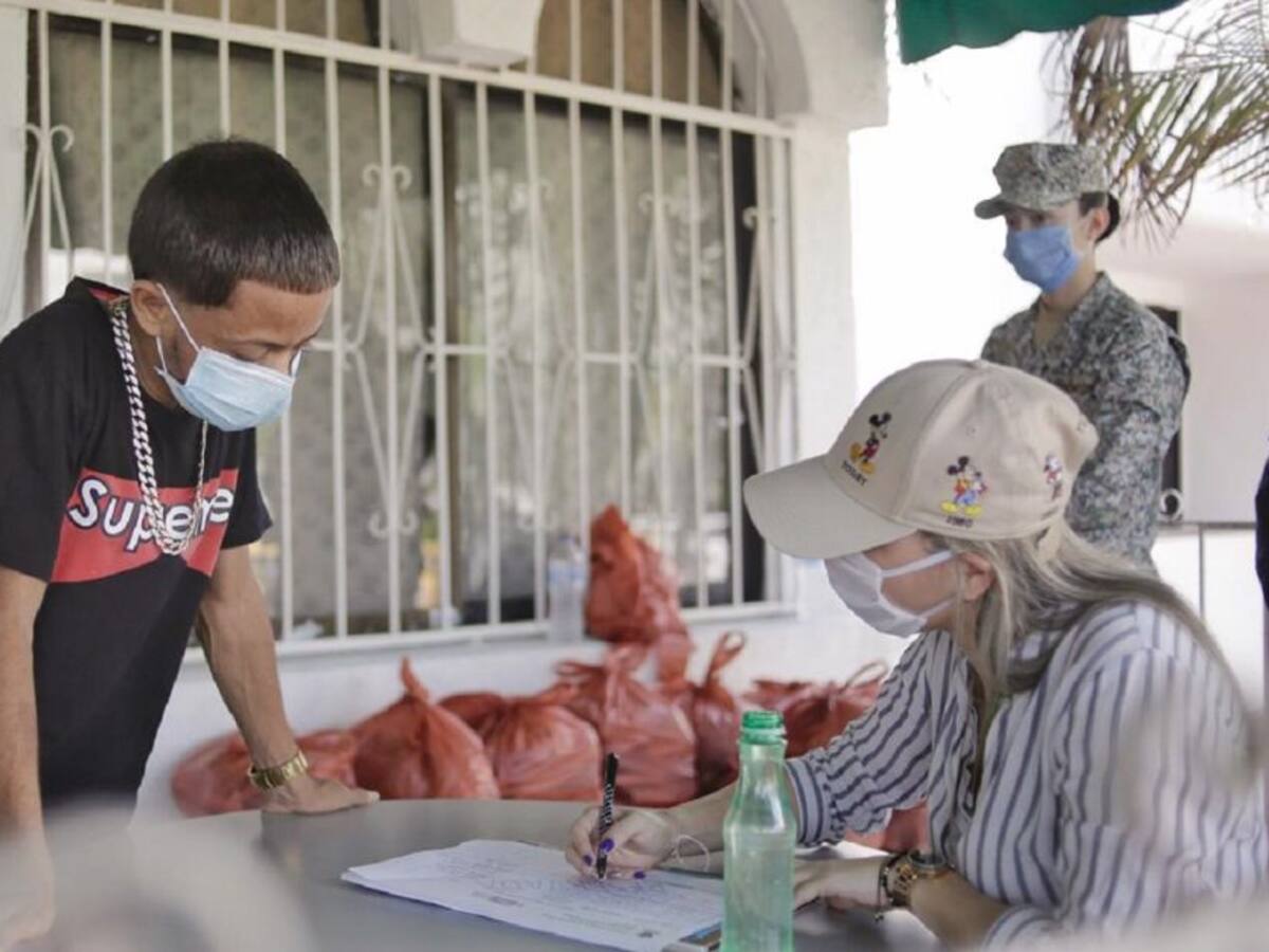 Población discapacitada recibe ayudas humanitarias en Cartagena