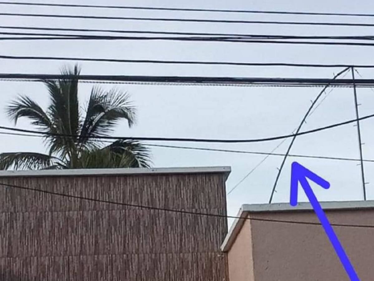 Muere un obrero al instalar antena en casa de la familia de Miguel Borja