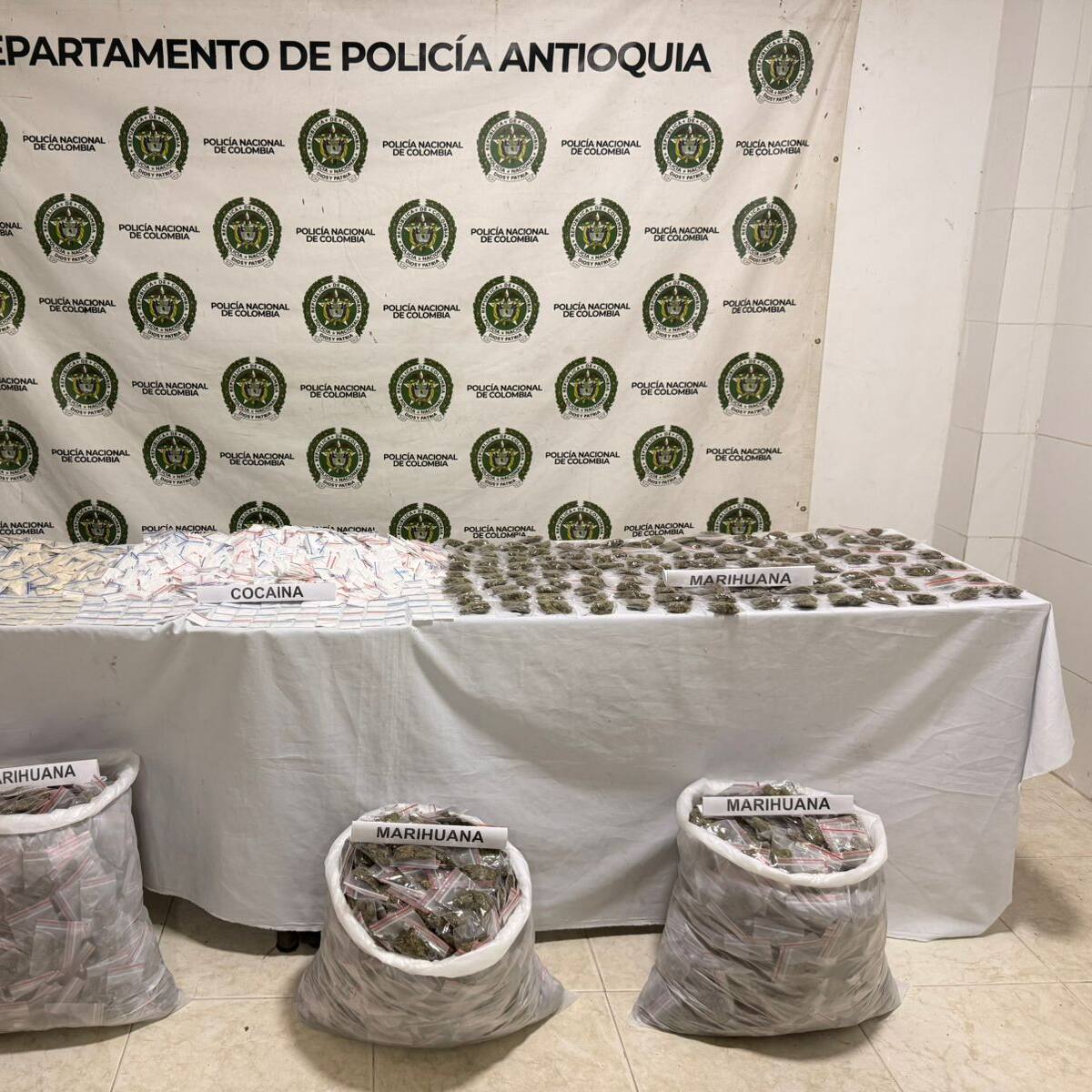 En la habitación de un hotel ocultaban más de 9 mil dosis de estupefaciente