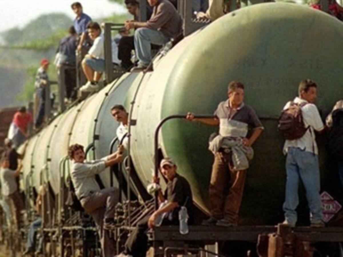 México dará atención médica a los migrantes que transiten por su territorio