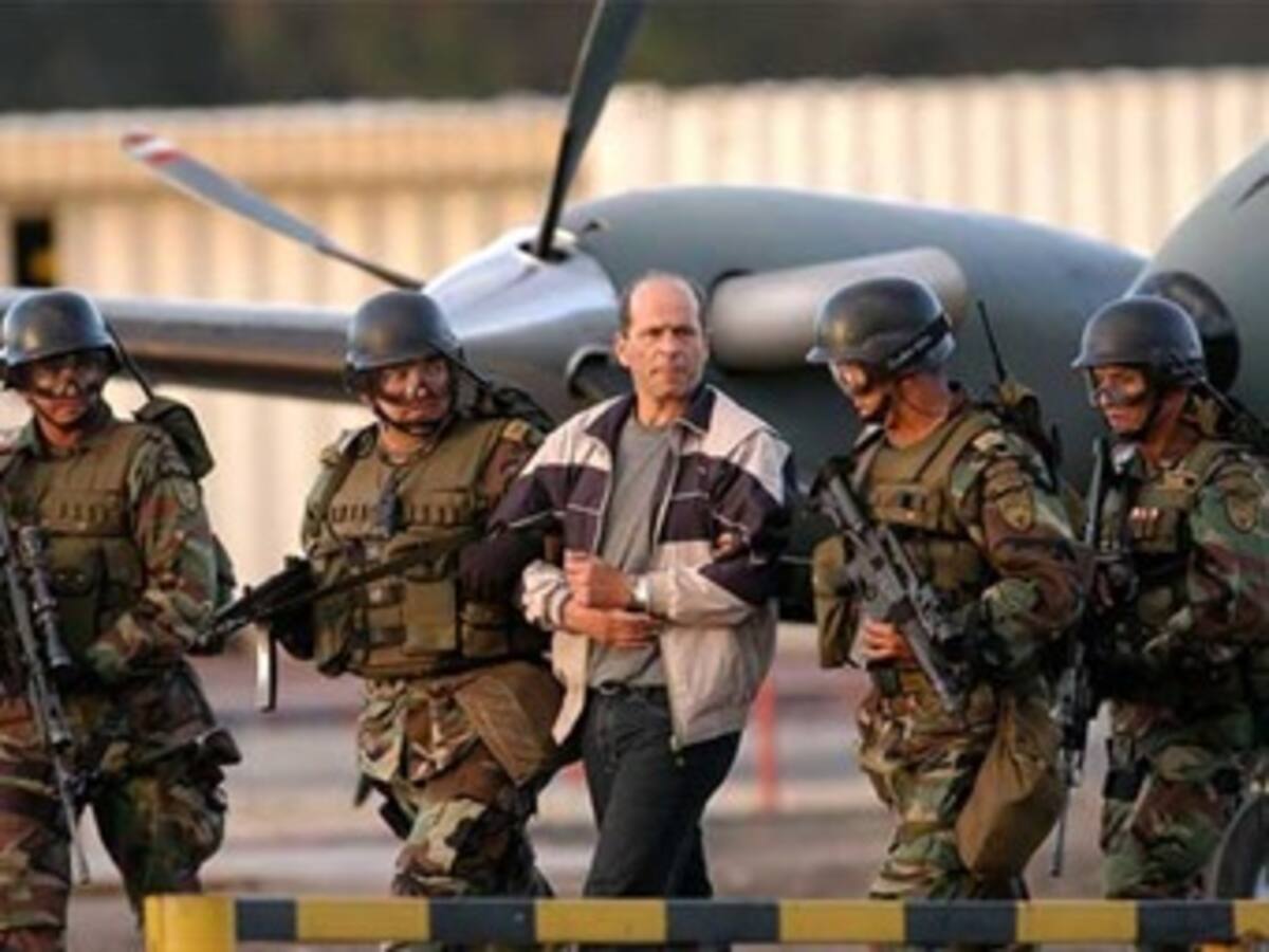 Defensa de Simón Trinidad considera “imposible” que participe en diálogos de Paz