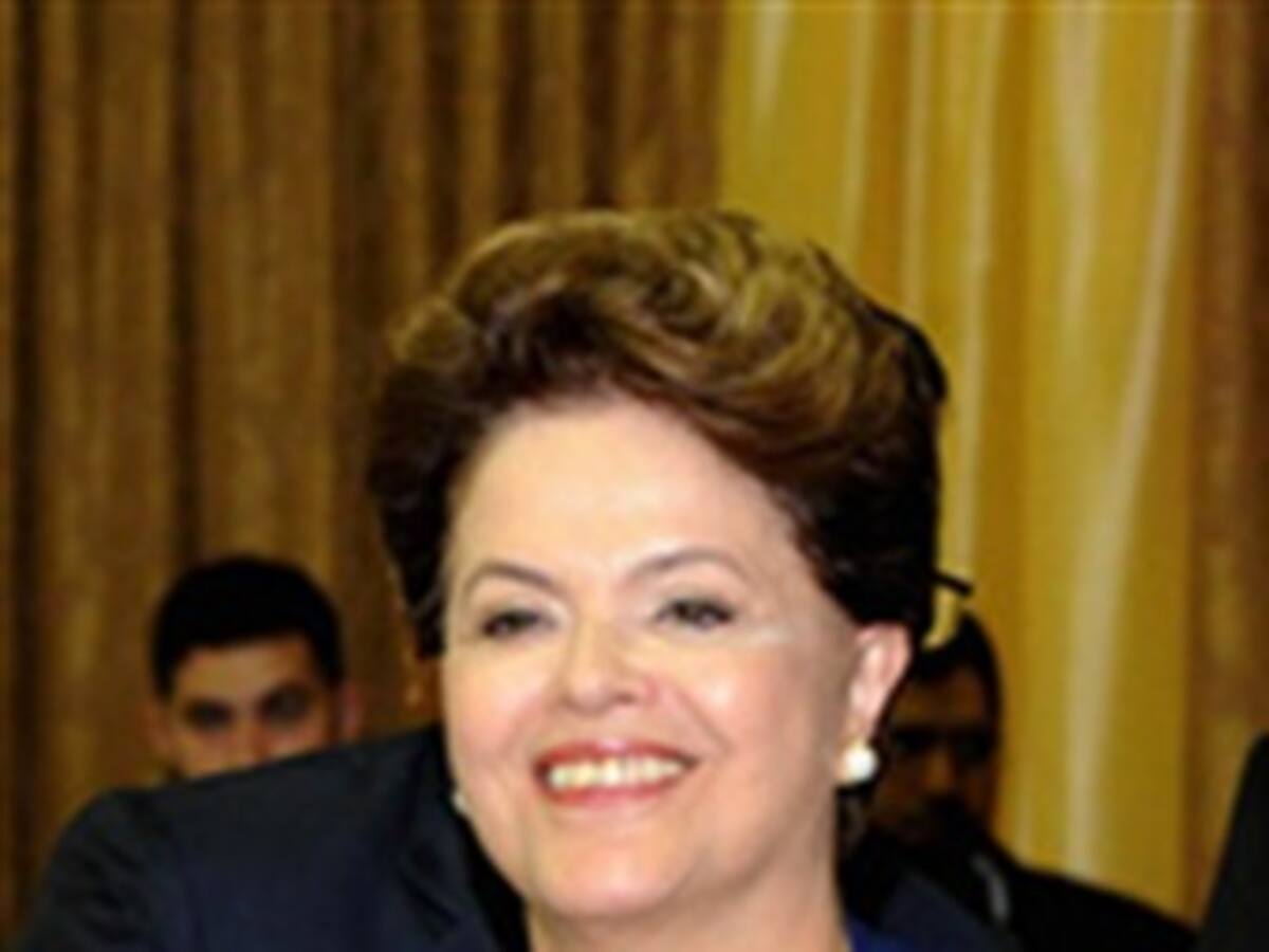 Dilma Rousseff no asistirá a la final de Copa Confederaciones entre Brasil y España