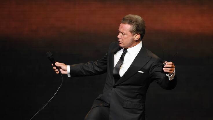 “Mi intención nunca es suplantar al artista”: Andrés Rey, doble oficial de Luis Miguel