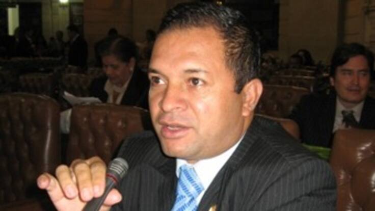 Cerca de cuatro veces me ha atacado la guerrilla: presidente de la Comisión de Acusaciones