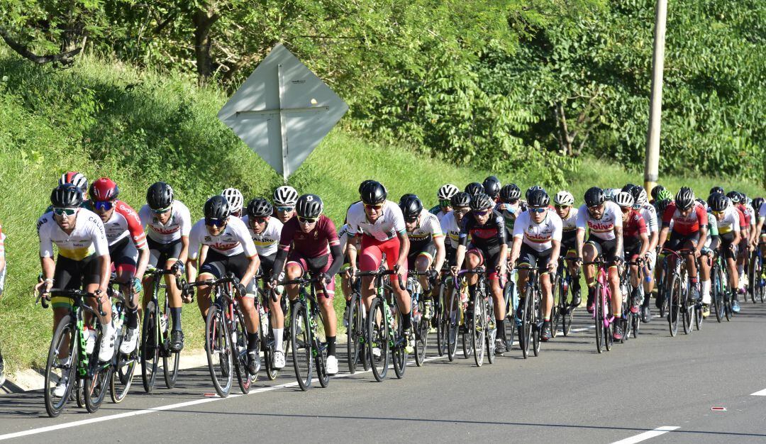 Se aplazan los campeonatos nacionales de ciclismo de ruta en el 2021 por la pandemia.